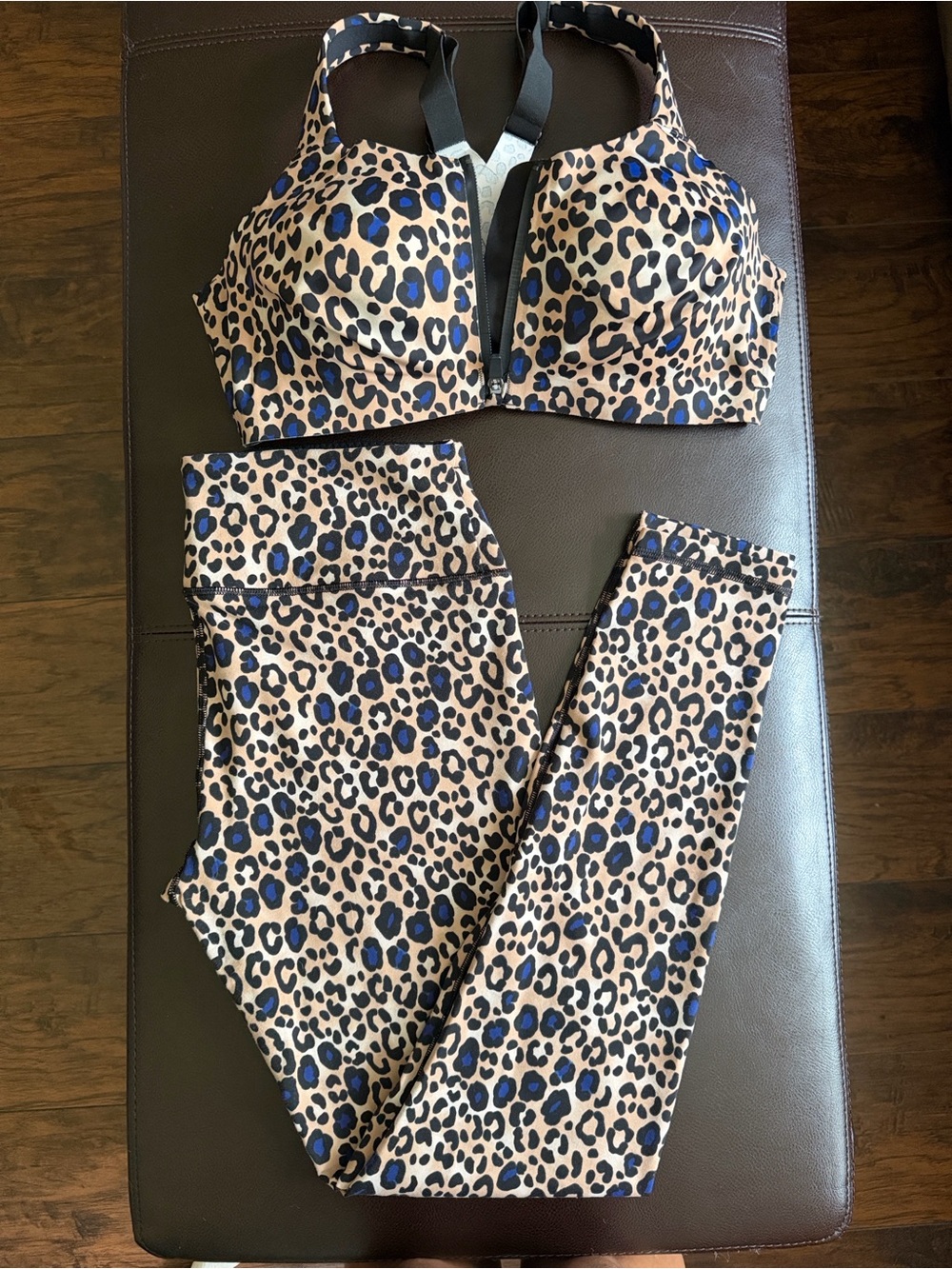 Victoria Secret -Leopard Print Sports Bra and tights Set in Beige and Blue